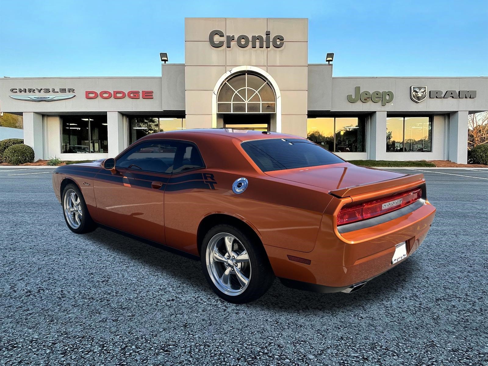 Used 2011 Dodge Challenger R/T RWD image 5