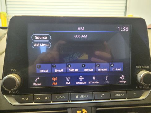 Used 2021 Nissan Altima 2.5 SV w/ SV Premium Package FWD image 25