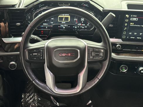 Used 2022 GMC Sierra 1500 Elevation image 15