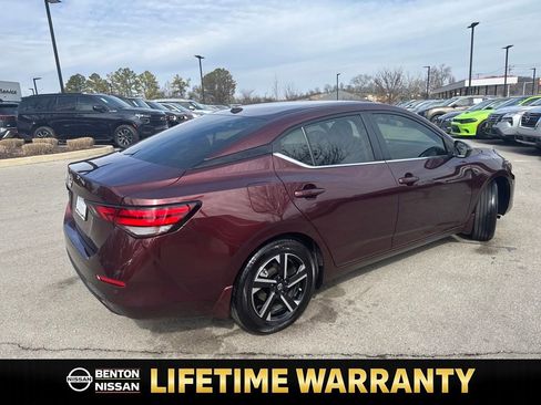 Certified 2025 Nissan Sentra SV image 8