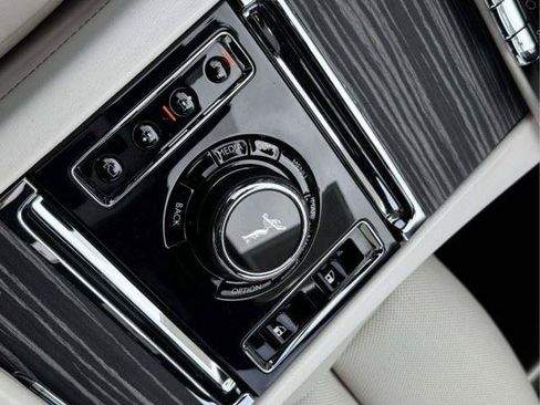 Used 2021 Rolls-Royce Ghost AWD/4WD image 32