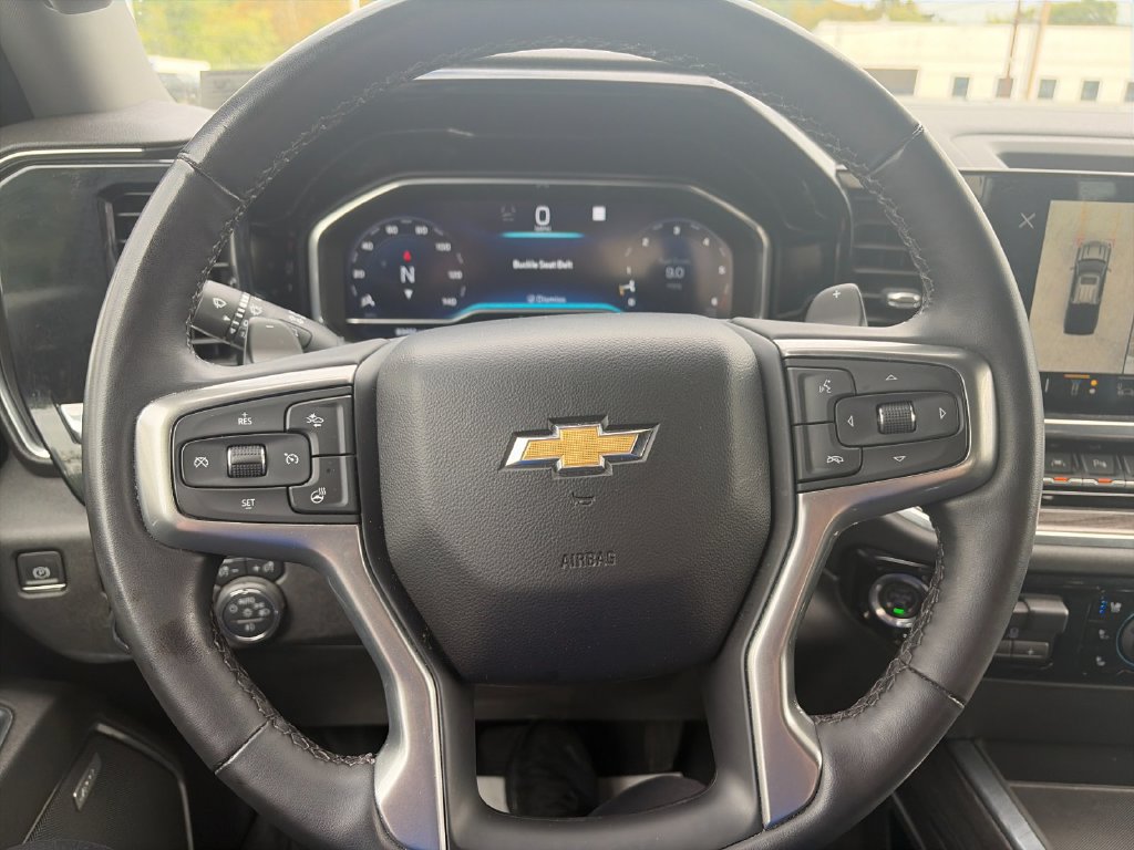 Used 2023 Chevrolet Silverado 1500 LTZ AWD/4WD image 27