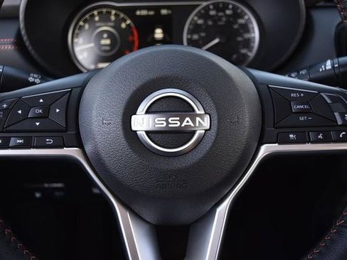 New 2025 Nissan Versa SR w/ Trunk Package image 17