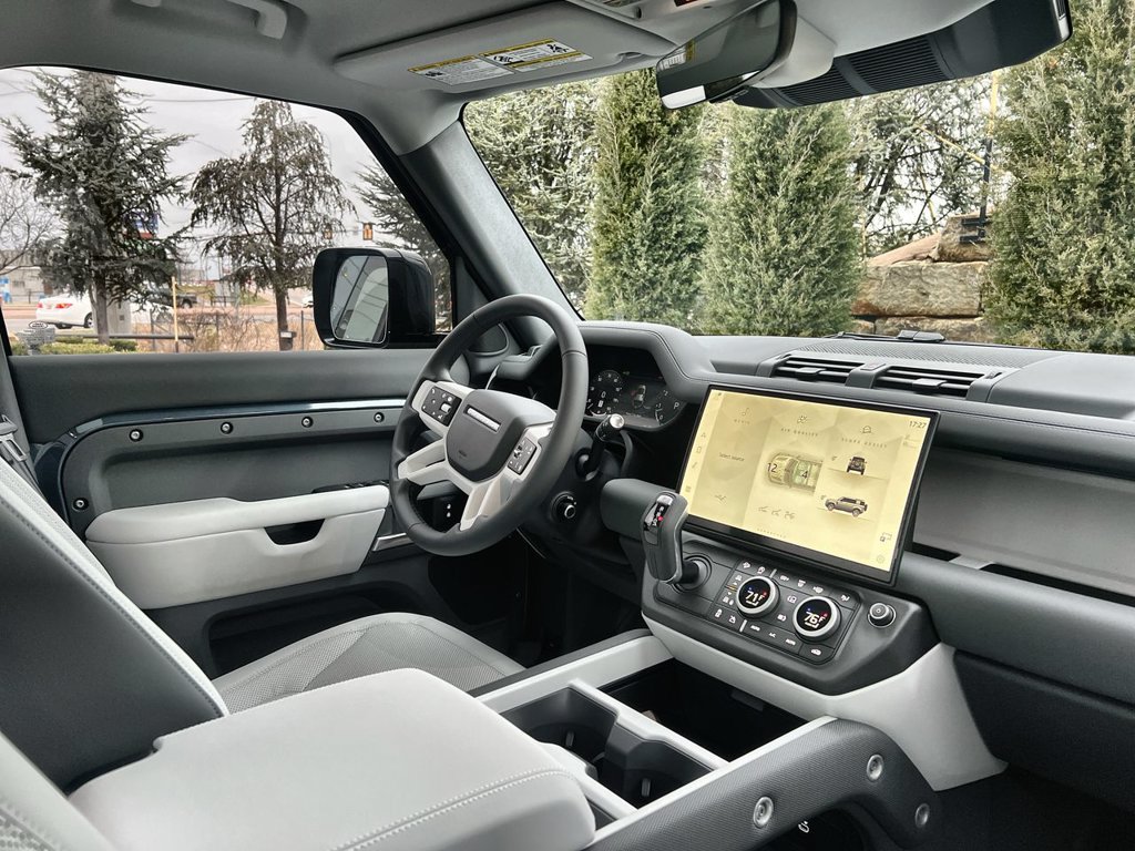 Used 2026 Land Rover Defender 110 S AWD/4WD image 14