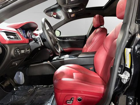 Used 2022 Maserati Ghibli Modena Q4 image 2