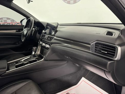 Used 2022 Honda Accord Sport image 12