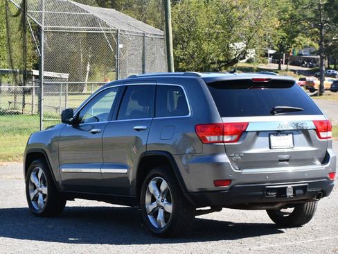 Used 2012 Jeep Grand Cherokee Overland image 4