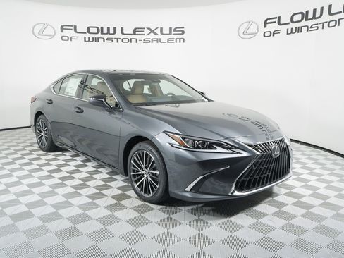 New 2025 Lexus ES 350 w/ Premium Package image 3