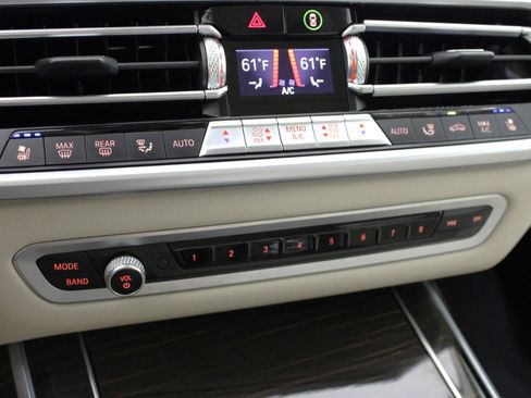 Used 2019 BMW X7 xDrive40i w/ Premium Package image 71