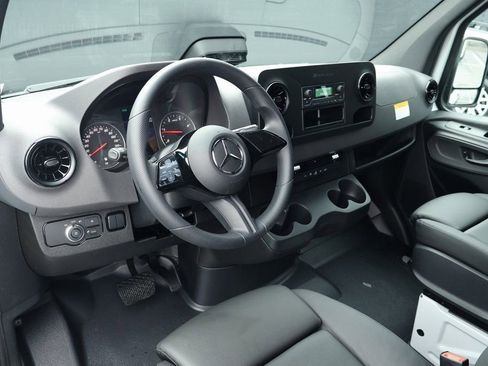 New 2026 Mercedes-Benz Sprinter 2500 image 3