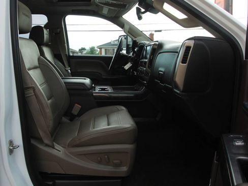 Used 2015 GMC Sierra 3500 Denali w/ Duramax Plus Package AWD/4WD image 10