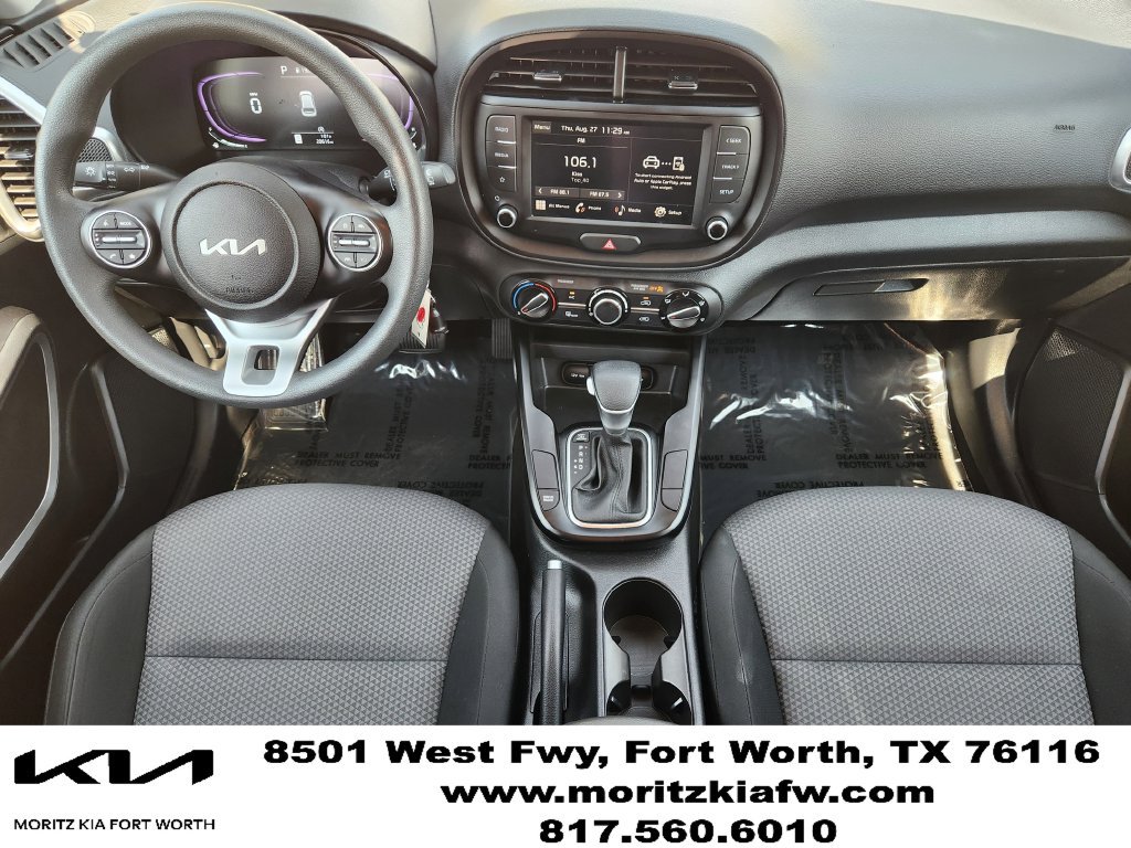 Used 2025 Kia Soul LX w/ LX Technology Package FWD image 6