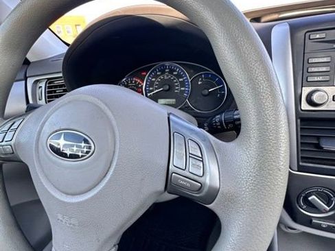 Used 2010 Subaru Forester 2.5X Premium image 16