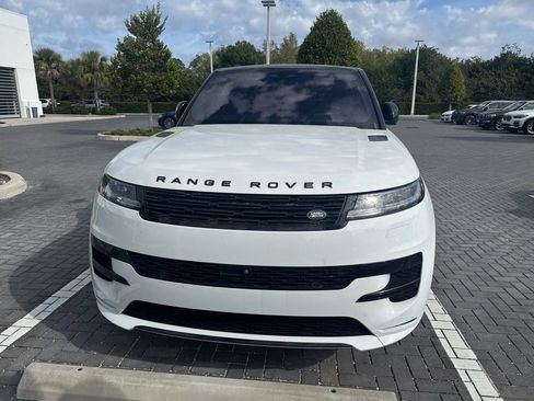 Used 2023 Land Rover Range Rover Sport SE Dynamic image 2