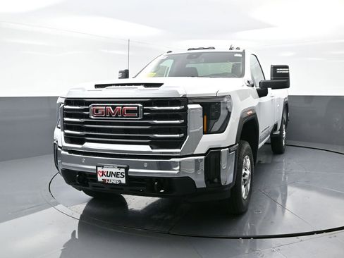New 2025 GMC Sierra 2500 SLE image 5
