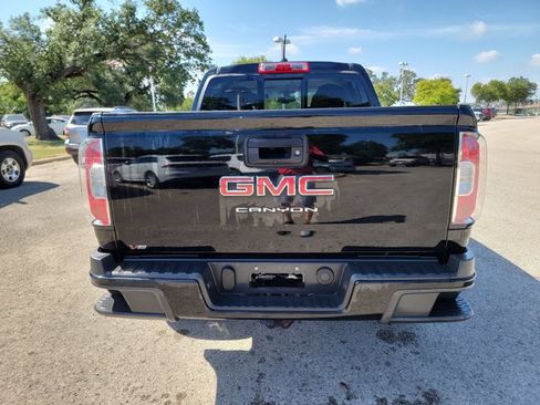 Used 2022 GMC Canyon Elevation w/ Elevation Premium Package RWD image 6