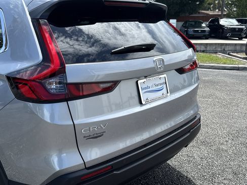 Used 2024 Honda CR-V EX-L image 11