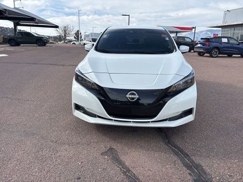 Used 2025 Nissan Leaf S image 2