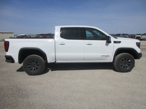 New 2026 GMC Sierra 1500 AT4X image 3