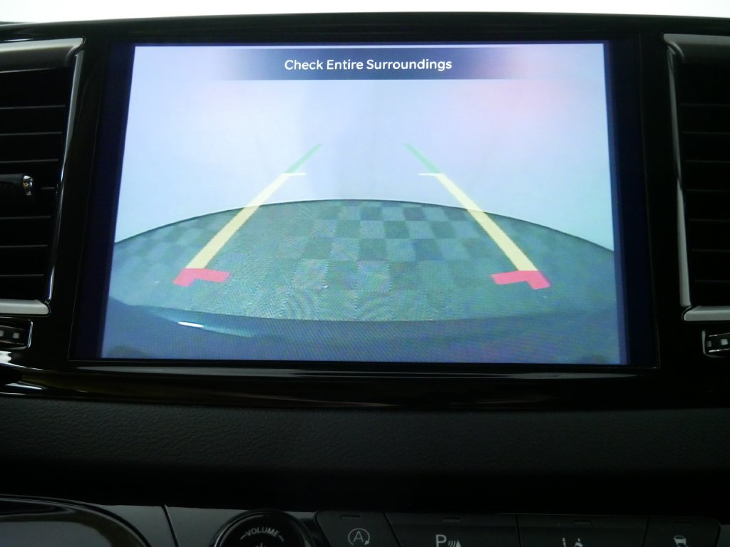 Used 2023 Chrysler Pacifica Touring-L FWD image 34