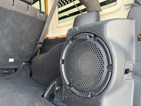 Used 2014 Jeep Wrangler Unlimited Sahara image 18