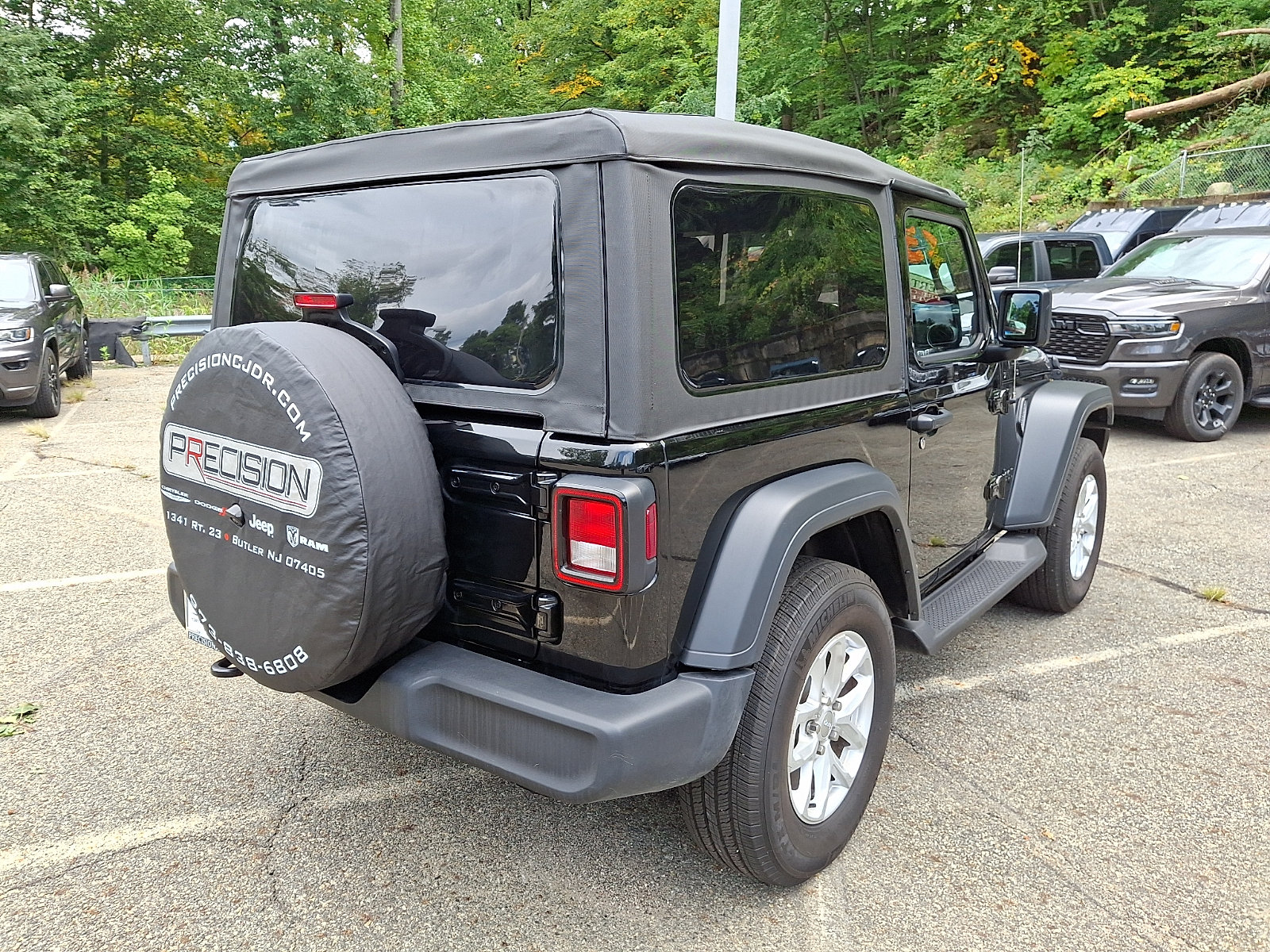 Certified 2023 Jeep Wrangler Sport AWD/4WD image 7