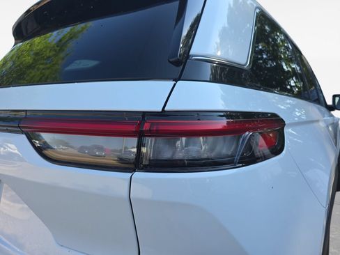 Certified 2023 Jeep Grand Cherokee Limited AWD/4WD image 33