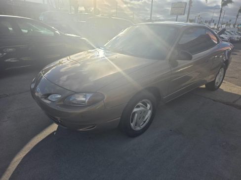 Used 1998 Ford Escort FWD image 3