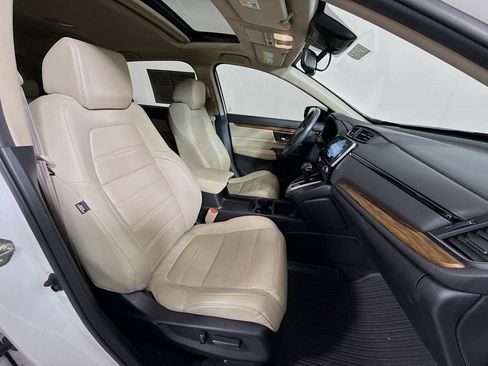 Used 2019 Honda CR-V Touring image 29