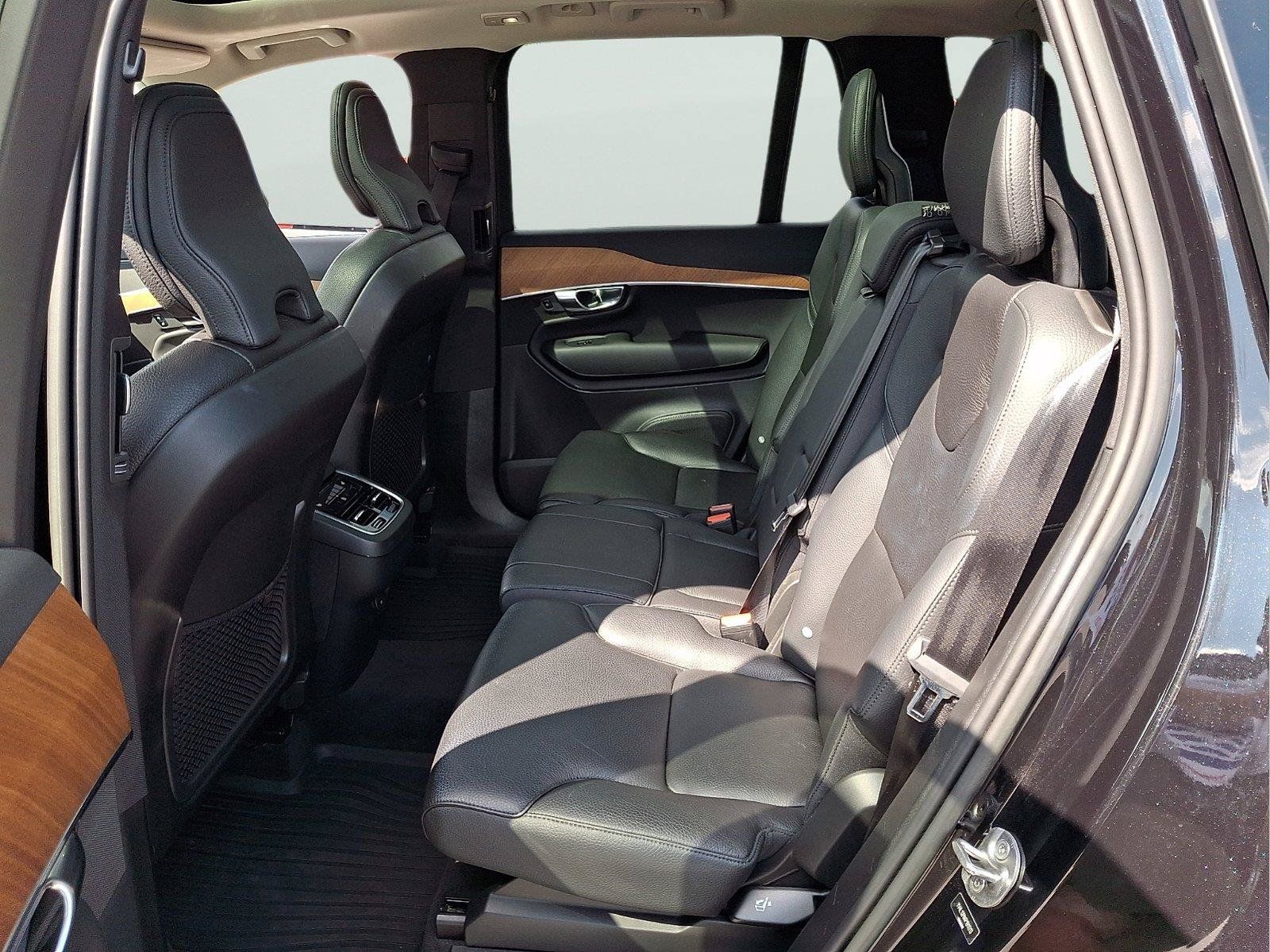 Used 2023 Volvo XC90 B5 Plus w/ Protection Package Premier AWD/4WD image 8