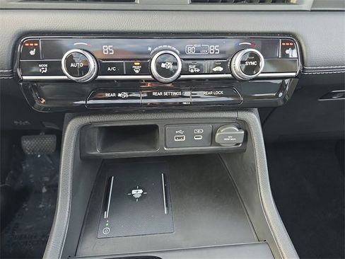 Used 2023 Honda Pilot Touring image 28