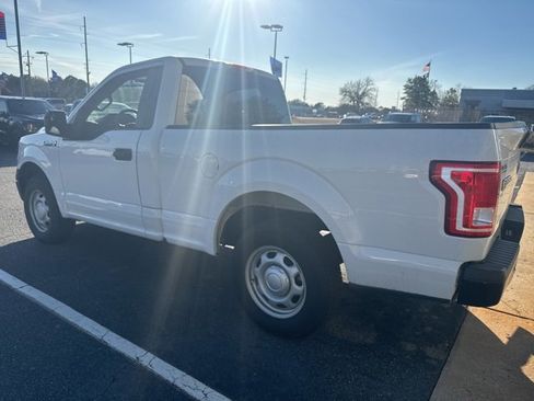 Used 2017 Ford F150 XL w/ Equipment Group 101A Mid image 4