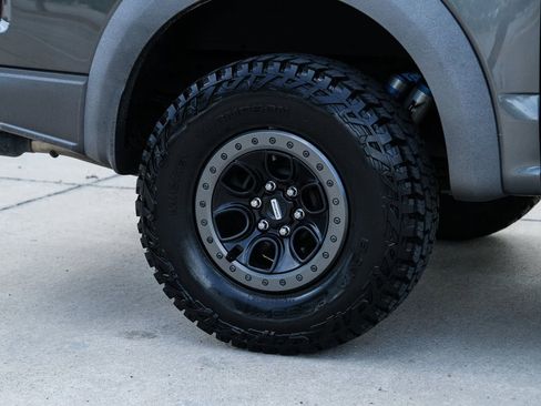 Used 2017 Ford F150 Raptor w/ Equipment Group 802A Luxury AWD/4WD image 16