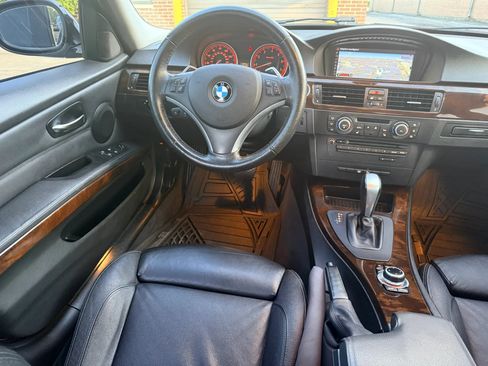 Used 2011 BMW 328i xDrive Sedan AWD/4WD image 8