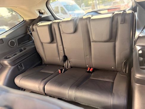 Used 2022 Subaru Ascent Touring AWD/4WD image 6
