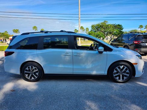 New 2026 Honda Odyssey EX-L image 15