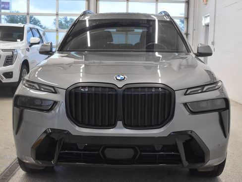 Used 2026 BMW X7 xDrive40i AWD/4WD image 3