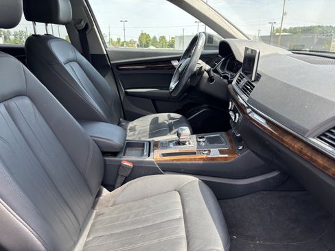 Used 2018 Audi Q5 2.0T Premium Plus w/ Premium Plus Package AWD/4WD image 36