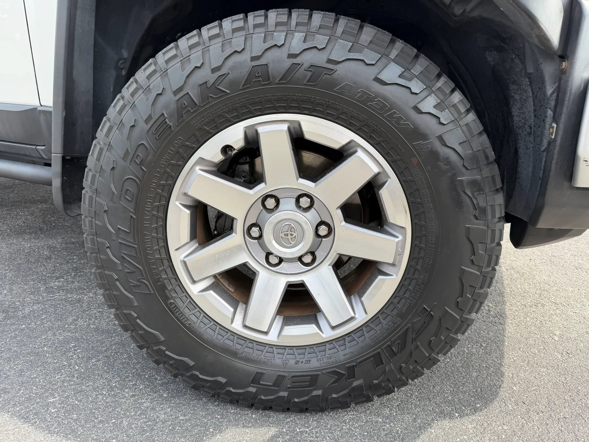 Used 2014 Toyota FJ Cruiser 4WD w/ Convenience Package image 42