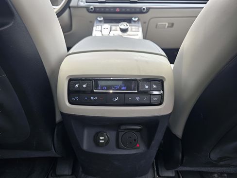 Used 2025 Hyundai Palisade Calligraphy AWD/4WD image 11