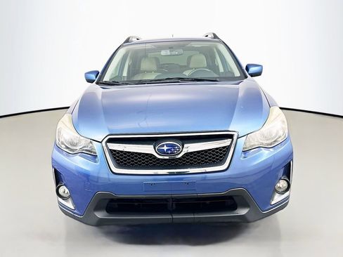 Used 2016 Subaru Crosstrek 2.0i Premium w/ Moonroof Package AWD/4WD image 2