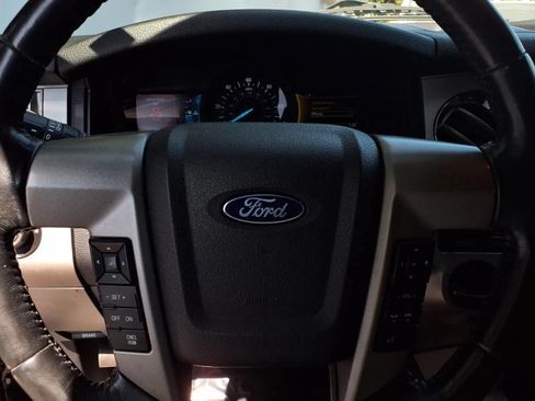 Used 2017 Ford Expedition Limited RWD image 14