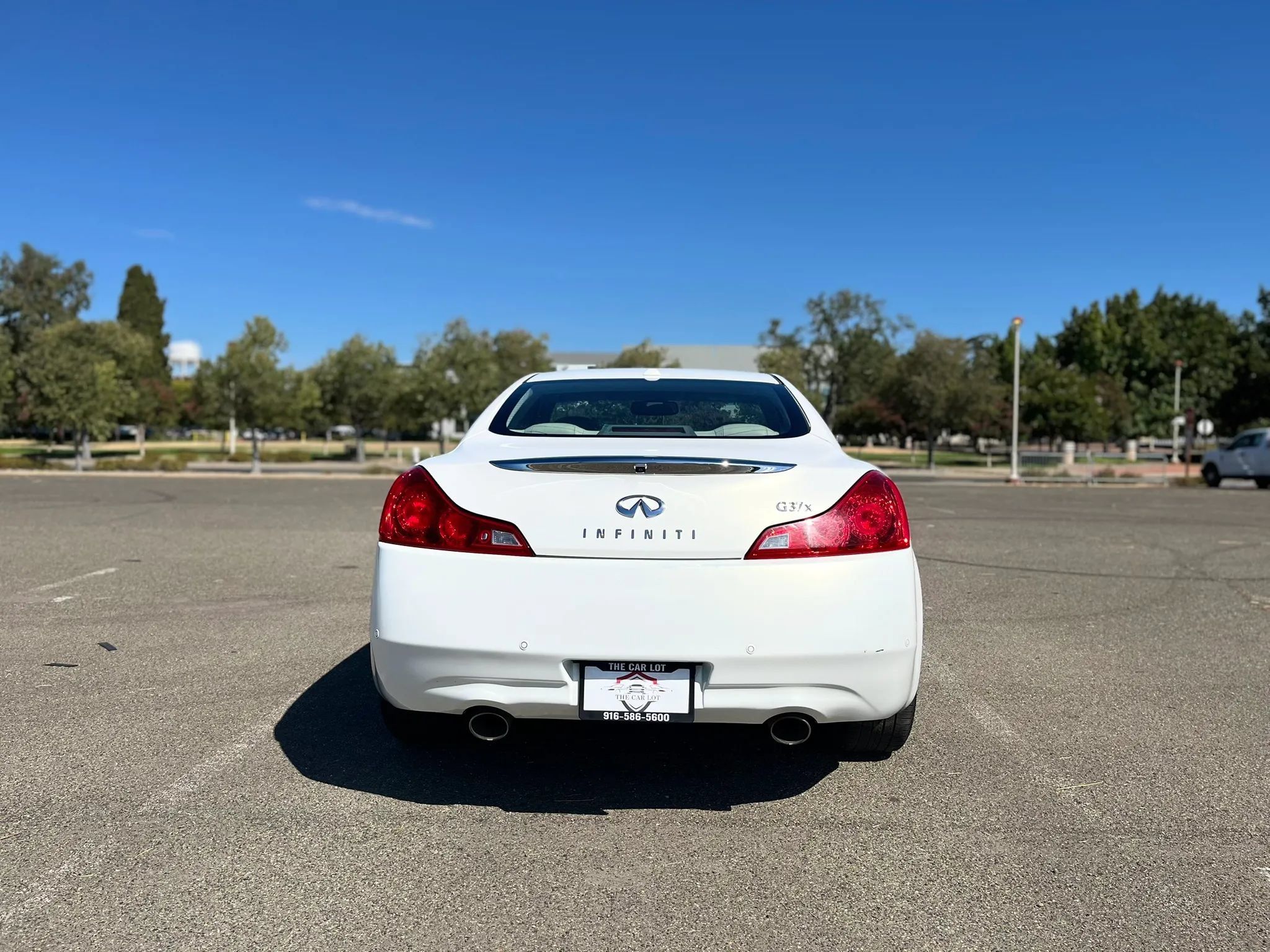 Used 2011 INFINITI G37 x Coupe w/ Premium Pkg AWD/4WD image 6