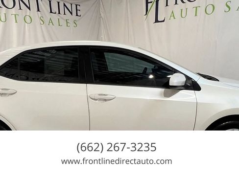 Used 2018 Toyota Corolla LE FWD image 8
