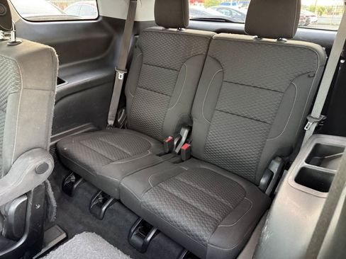Used 2019 GMC Acadia SLE FWD image 10