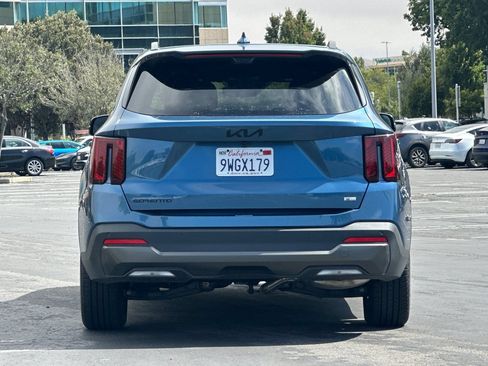 Certified 2026 Kia Sorento SX Prestige AWD/4WD image 5