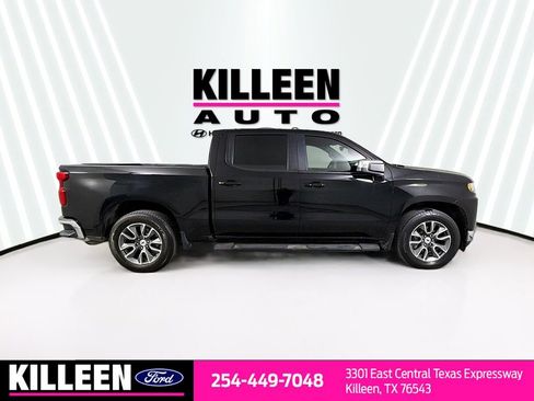 Used 2021 Chevrolet Silverado 1500 LT w/ Bed Protection Package image 9
