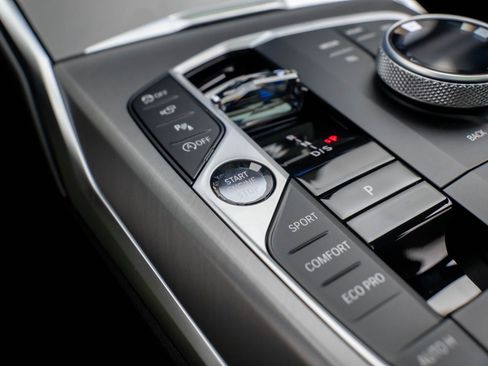 New 2026 BMW 330i xDrive Sedan w/ M Sport Package image 21