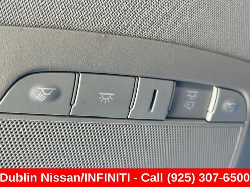 Used 2017 Nissan Rogue Sport SV AWD/4WD image 24
