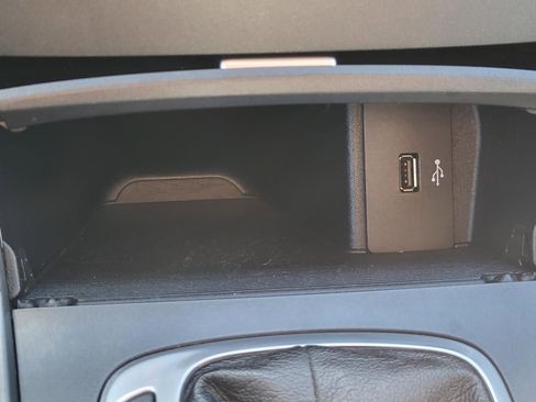 Used 2018 Ford Edge SE image 29